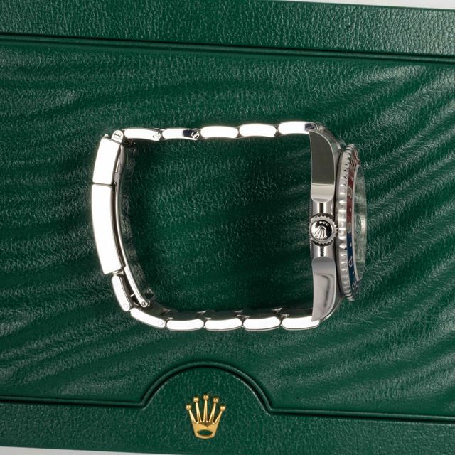 Rolex GMT Master II 126710 BLRO Image 2